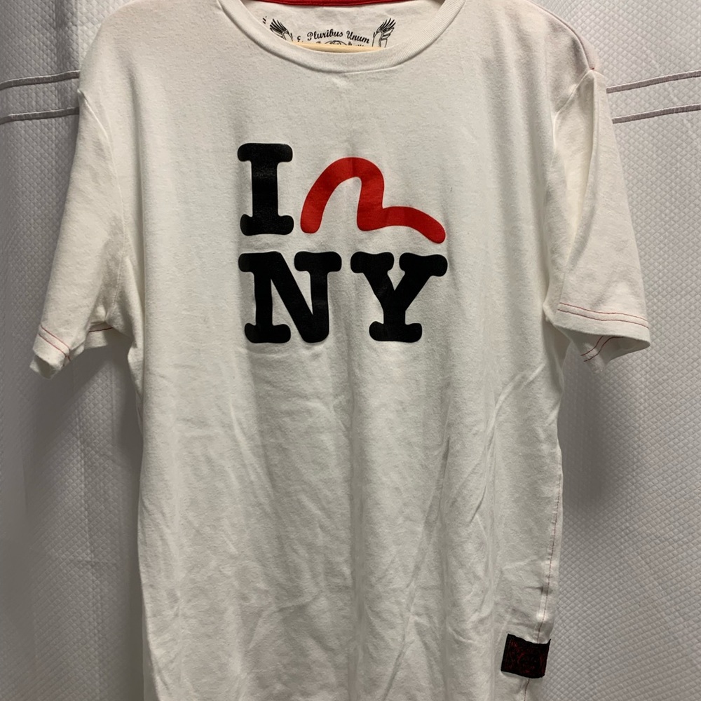 Evisu tee shirt